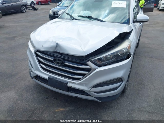 Hyundai Tucson Value 2017 KM8J3CA23HU567638 Image 6