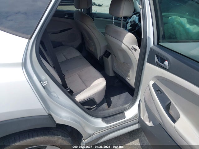 Hyundai Tucson Value 2017 KM8J3CA23HU567638 Image 8