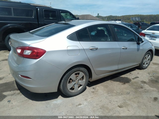 Chevrolet Cruze Ls Auto 2017 3G1BC5SM6HS558722 Image 4