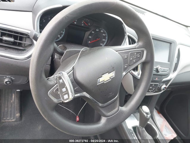 Chevrolet EQUINOX LS 2018 2GNAXHEV7J6117982 Image 11