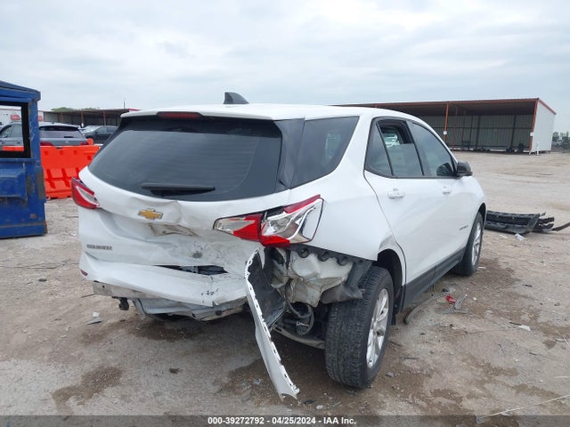 Chevrolet EQUINOX LS 2018 2GNAXHEV7J6117982 Image 4