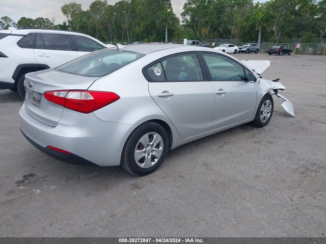 KIA FORTE LX 2016 KNAFK4A68G5503297 Image 4