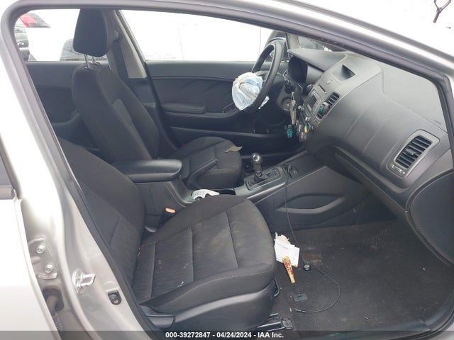 KIA FORTE LX 2016 KNAFK4A68G5503297 Image 5