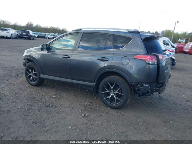 JTMJFREV3JJ732758 Toyota RAV4 SE