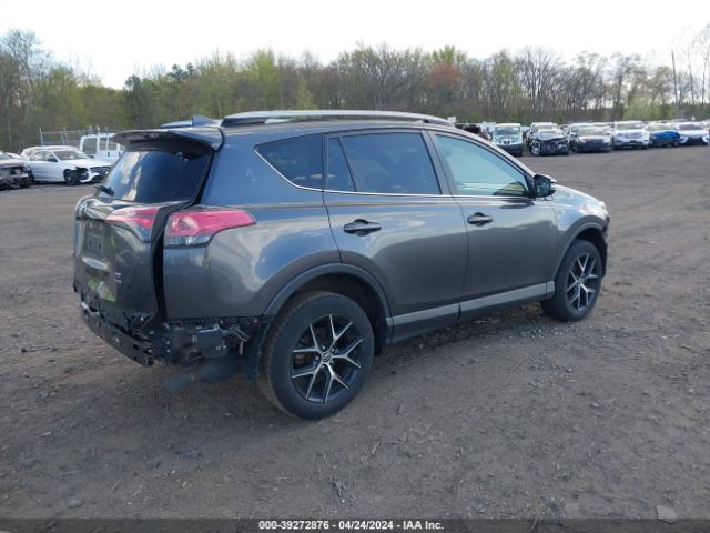 JTMJFREV3JJ732758 Toyota RAV4 SE