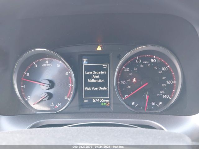 JTMJFREV3JJ732758 Toyota RAV4 SE