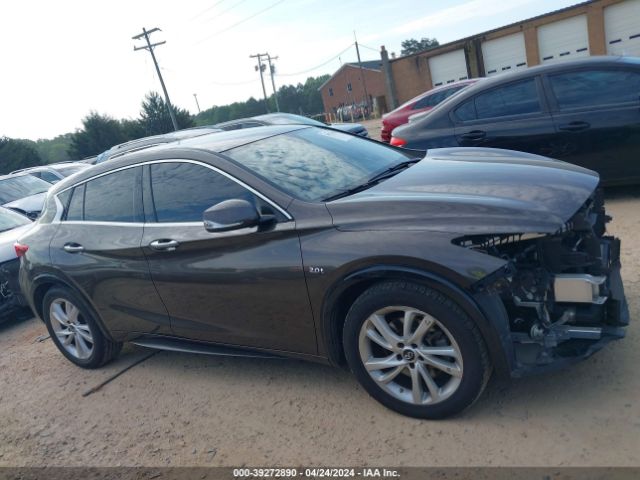 SJKCH5CPXHA038107 Infiniti Qx30 Luxury