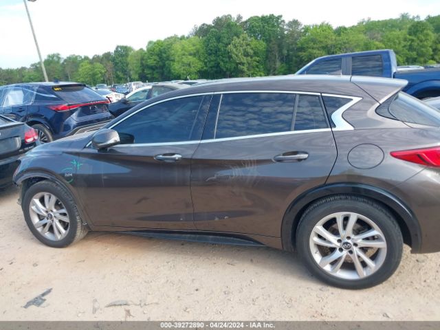 SJKCH5CPXHA038107 Infiniti Qx30 Luxury