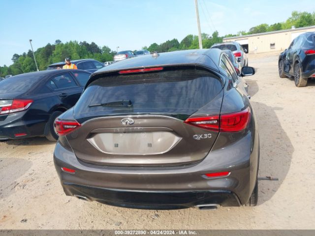 SJKCH5CPXHA038107 Infiniti Qx30 Luxury
