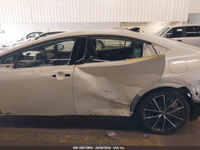 Toyota Prius Limited Awd-e 2023 JTDADABU3P3001182 Image 15