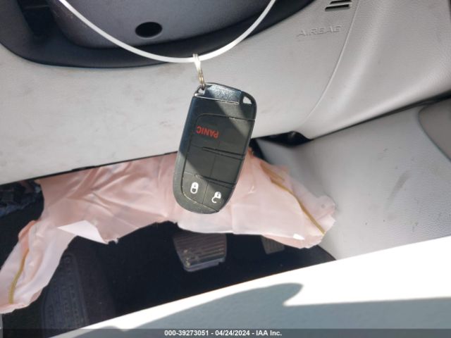 3C4NJCBB8KT749282 Jeep Compass Sun And Wheel Fwd