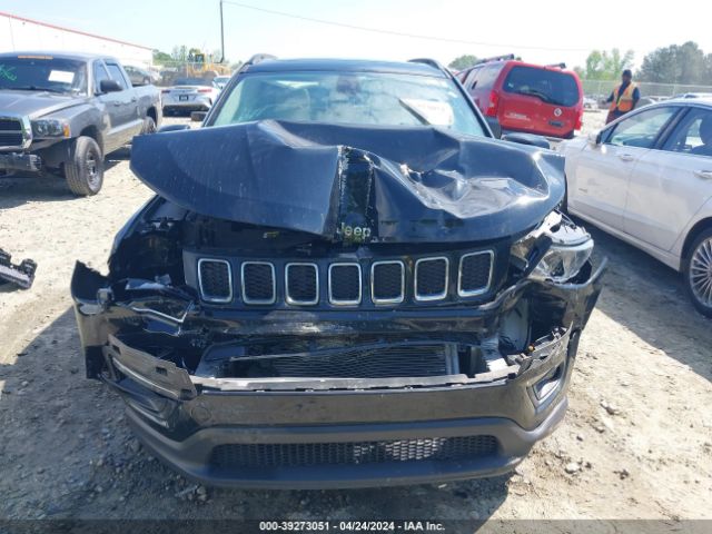 3C4NJCBB8KT749282 Jeep Compass Sun And Wheel Fwd