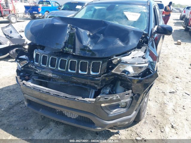 3C4NJCBB8KT749282 Jeep Compass Sun And Wheel Fwd