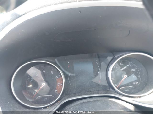 3C4NJCBB8KT749282 Jeep Compass Sun And Wheel Fwd