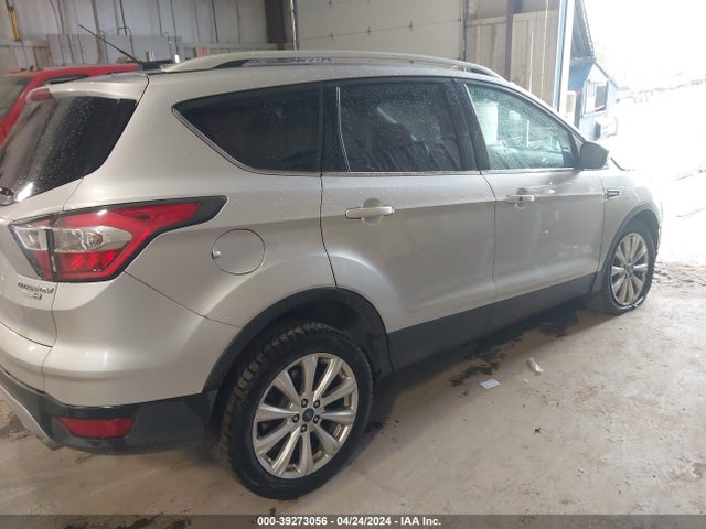 Ford Escape Titanium 2017 1FMCU9J95HUB25532 Image 4