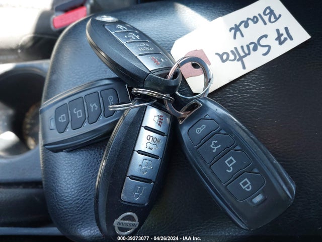 Nissan SENTRA SR 2017 3N1AB7AP7HY219920 Image 11