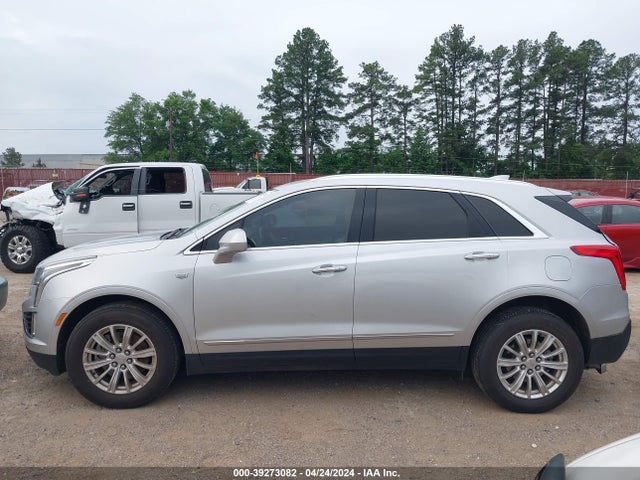 1GYKNARS2HZ301536 Cadillac Xt5 Standard