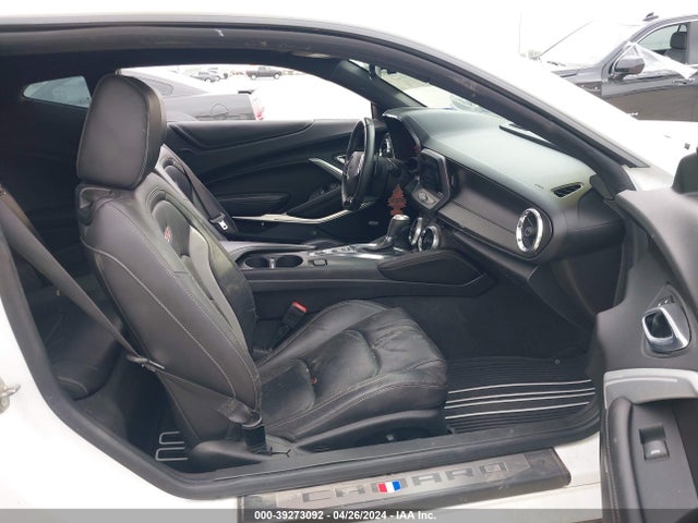Chevrolet CAMARO 2SS 2018 1G1FH1R72J0125049 Image 5