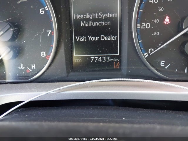 Toyota RAV4 LE 2017 JTMBFREV5HJ135609 Image 15