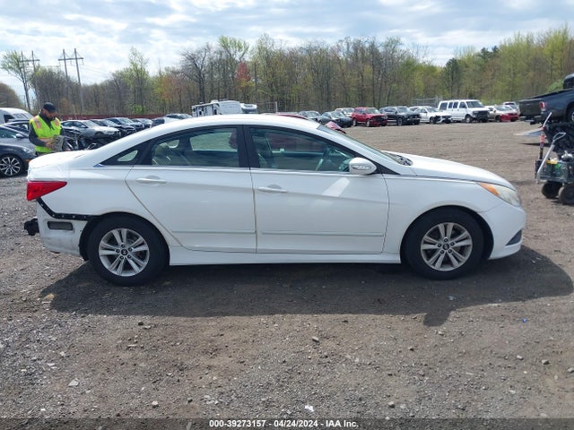 Hyundai SONATA GLS 2014 5NPEB4AC9EH861851 Image 13