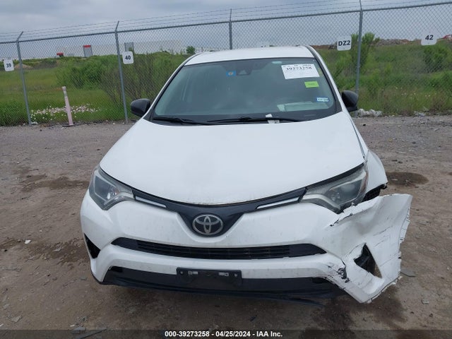Toyota RAV4 LE 2018 2T3ZFREV9JW512139 Image 12
