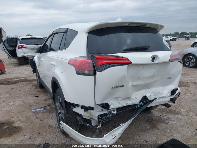 Toyota RAV4 LE 2018 2T3ZFREV9JW512139 Image 3