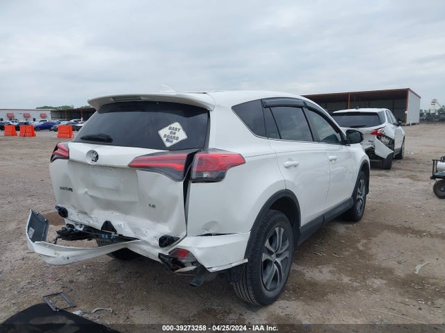 Toyota RAV4 LE 2018 2T3ZFREV9JW512139 Image 4