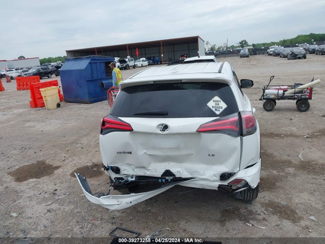 Toyota RAV4 LE 2018 2T3ZFREV9JW512139 Image 6