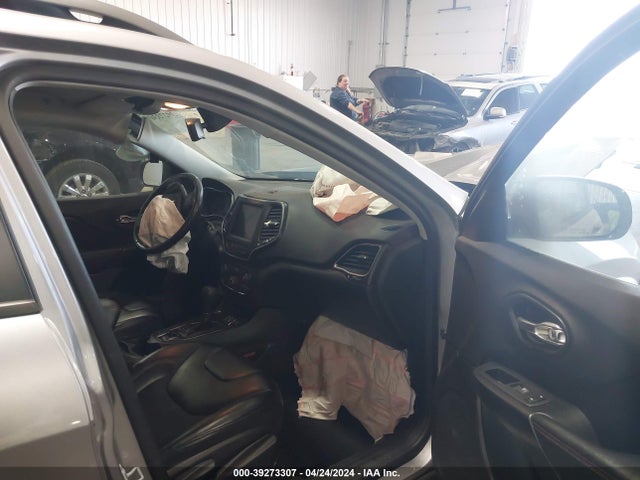 1C4PJMBX5LD588472 Jeep Cherokee Trailhawk 4x4
