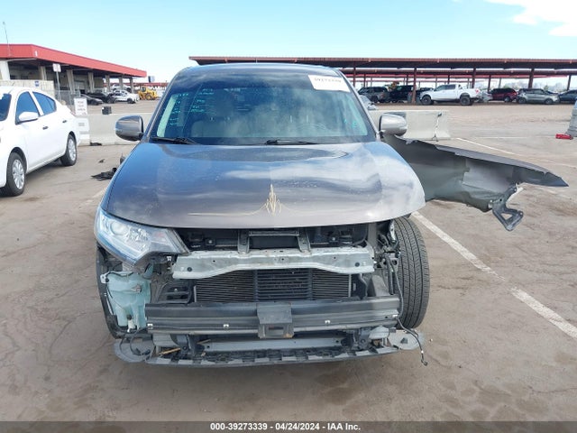 JA4AD3A32GZ022343 Mitsubishi Outlander Se