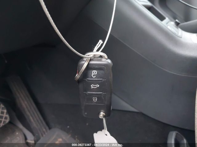 WVGAV7AX5GW599541 Volkswagen TIGUAN S