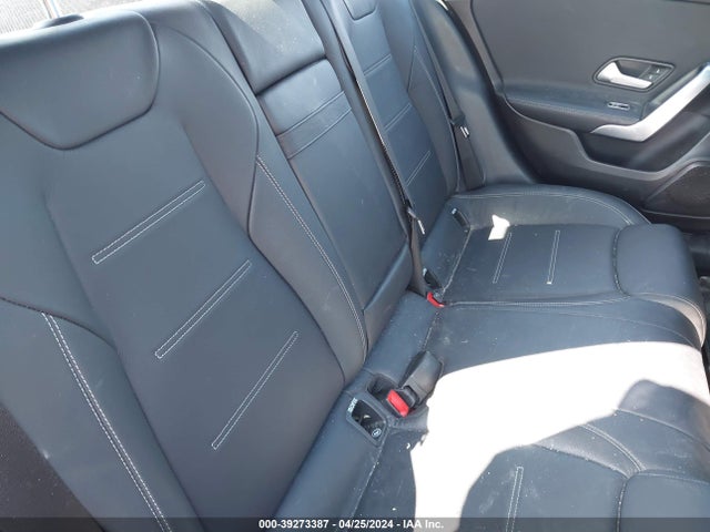 WDD3G4FB9KW019418 Mercedes-Benz A 220 4matic