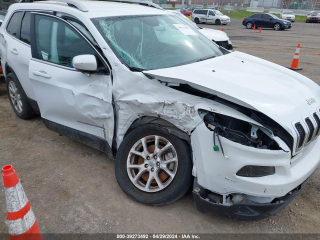 1C4PJLCS3HW617685 Jeep Cherokee Latitude Fwd