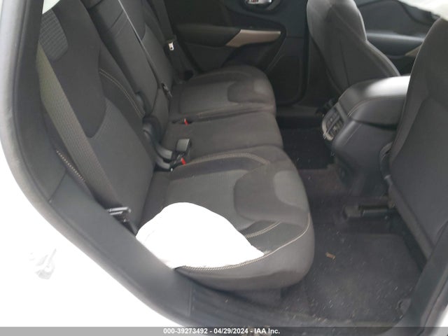 1C4PJLCS3HW617685 Jeep Cherokee Latitude Fwd