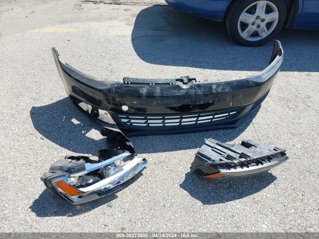 3VW2K7AJXEM312752 Volkswagen Jetta 2.0l S