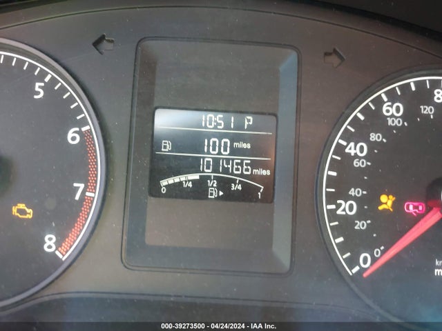 3VW2K7AJXEM312752 Volkswagen Jetta 2.0l S