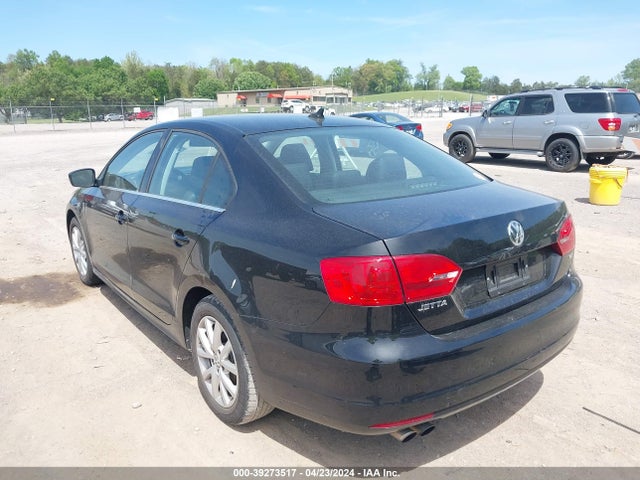 3VWD07AJ5EM324502 Volkswagen Jetta 1.8t Se