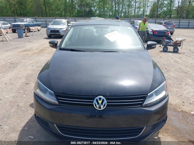 3VWD07AJ5EM324502 Volkswagen Jetta 1.8t Se