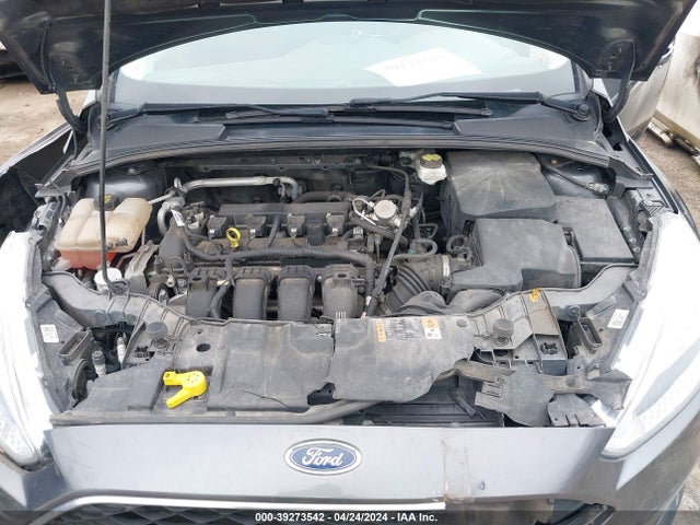 Ford FOCUS SE 2018 1FADP3K23JL222258 Image 10