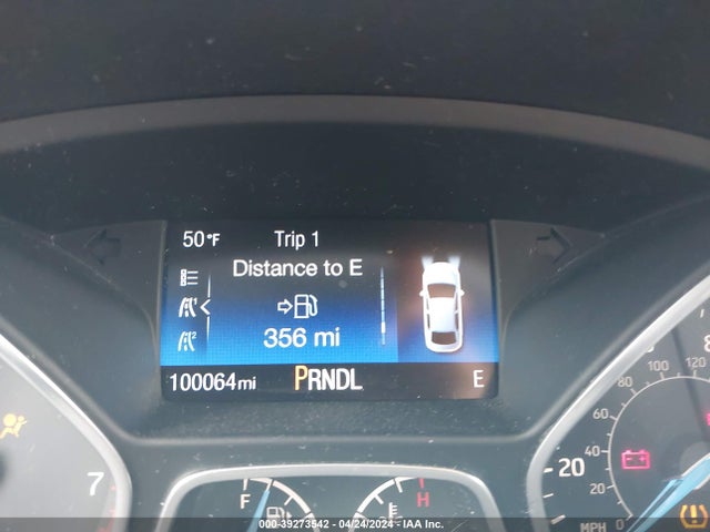 Ford FOCUS SE 2018 1FADP3K23JL222258 Image 7