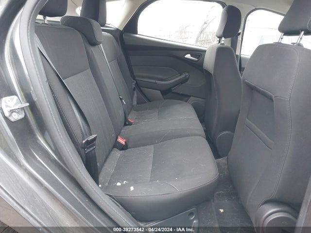 Ford FOCUS SE 2018 1FADP3K23JL222258 Image 8