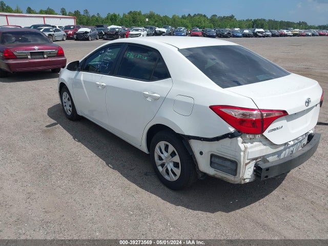 Toyota COROLLA L 2018 5YFBURHE5JP839697 Image 3