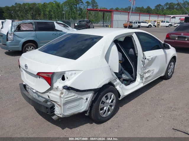 Toyota COROLLA L 2018 5YFBURHE5JP839697 Image 4