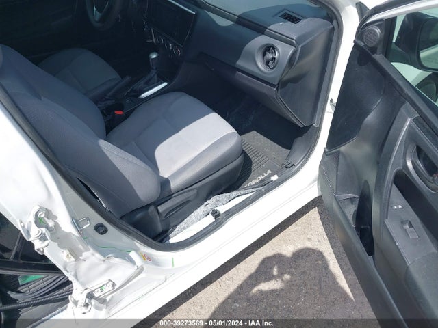 Toyota COROLLA L 2018 5YFBURHE5JP839697 Image 5