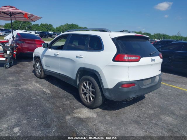 1C4PJLCB0FW711715 Jeep Cherokee Latitude