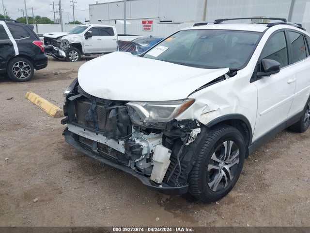 Toyota RAV4 LE 2017 JTMZFREV9HJ132503 Image 6