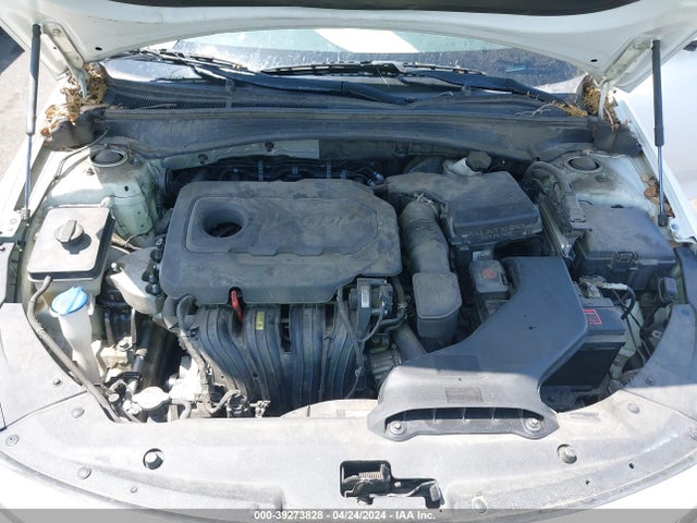 KIA Optima Lx 2016 KNAGT4L38G5094898 Image 10