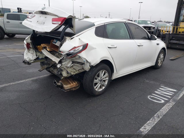 KIA Optima Lx 2016 KNAGT4L38G5094898 Image 4