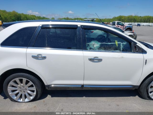 2LMDJ8JK3EBL00120 Lincoln MKX