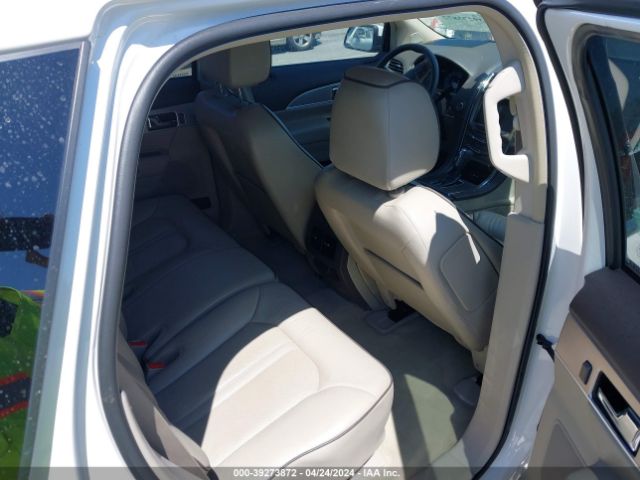 2LMDJ8JK3EBL00120 Lincoln MKX